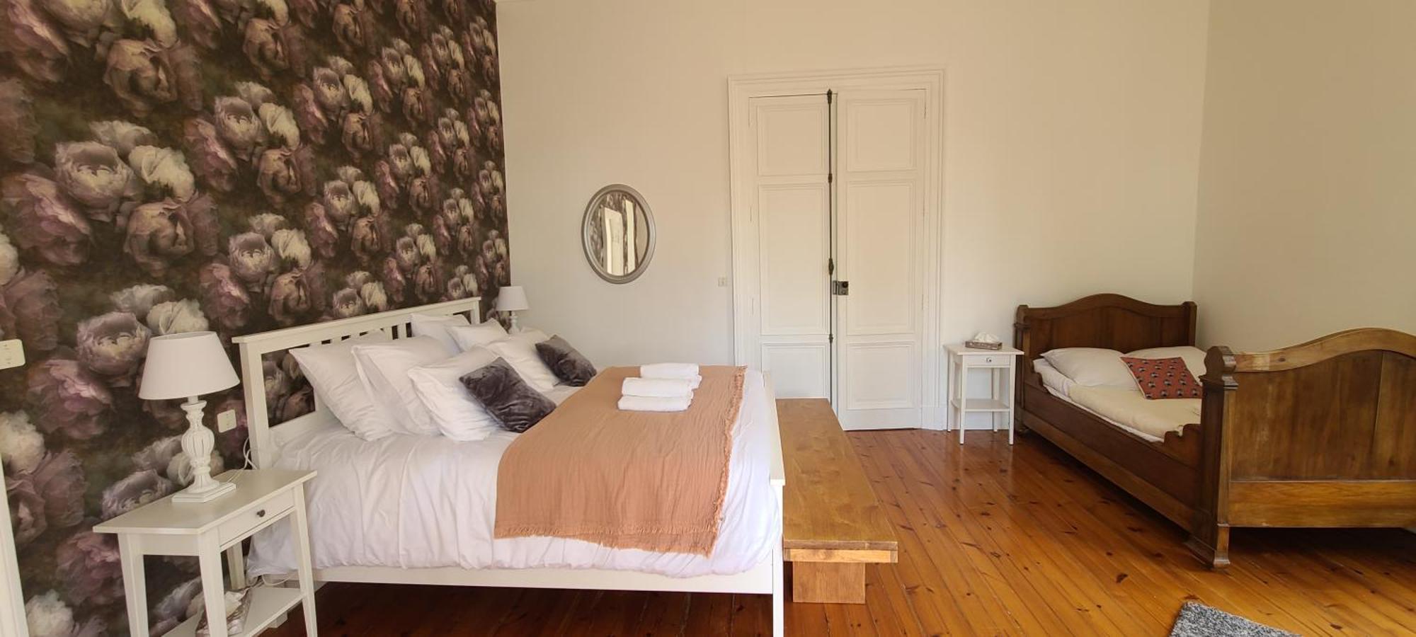 Le Manoir Du Moulin De Madame Bed & Breakfast วีเนิฟ-โซร์-ล็อต ภายนอก รูปภาพ