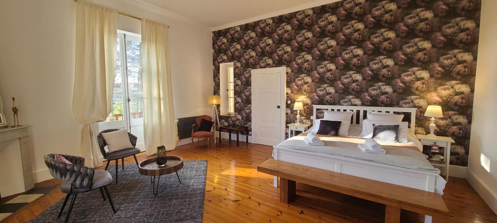 Le Manoir Du Moulin De Madame Bed & Breakfast วีเนิฟ-โซร์-ล็อต ภายนอก รูปภาพ