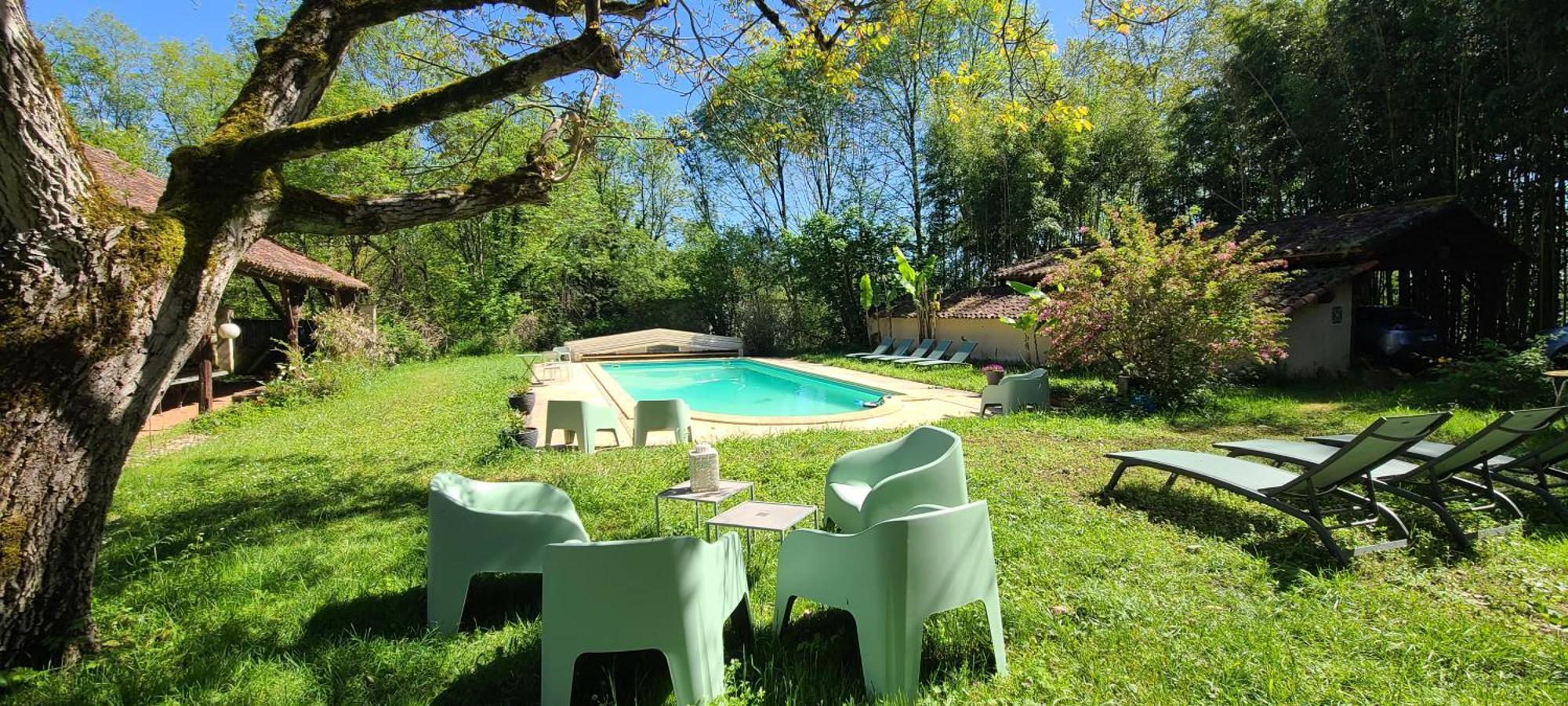 Le Manoir Du Moulin De Madame Bed & Breakfast วีเนิฟ-โซร์-ล็อต ภายนอก รูปภาพ