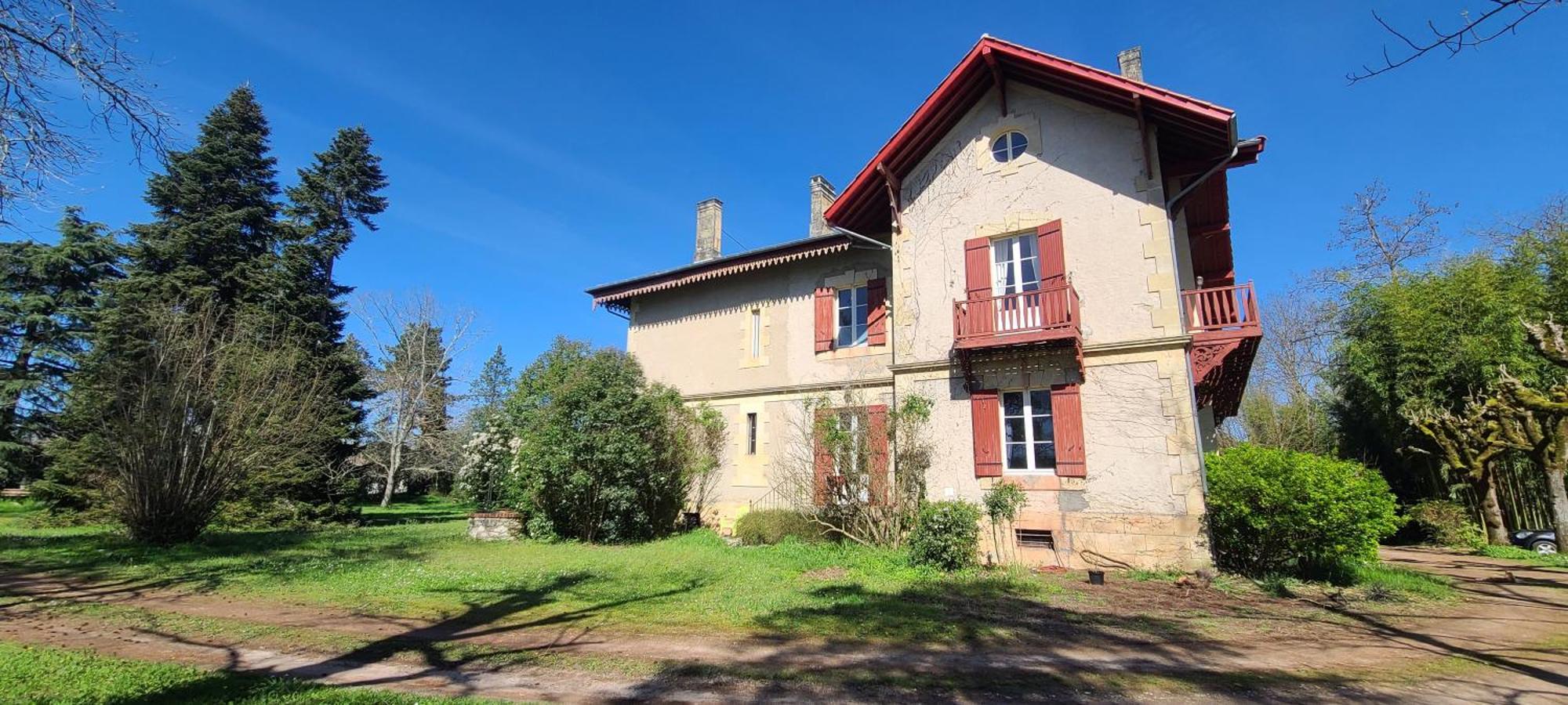 Le Manoir Du Moulin De Madame Bed & Breakfast วีเนิฟ-โซร์-ล็อต ภายนอก รูปภาพ
